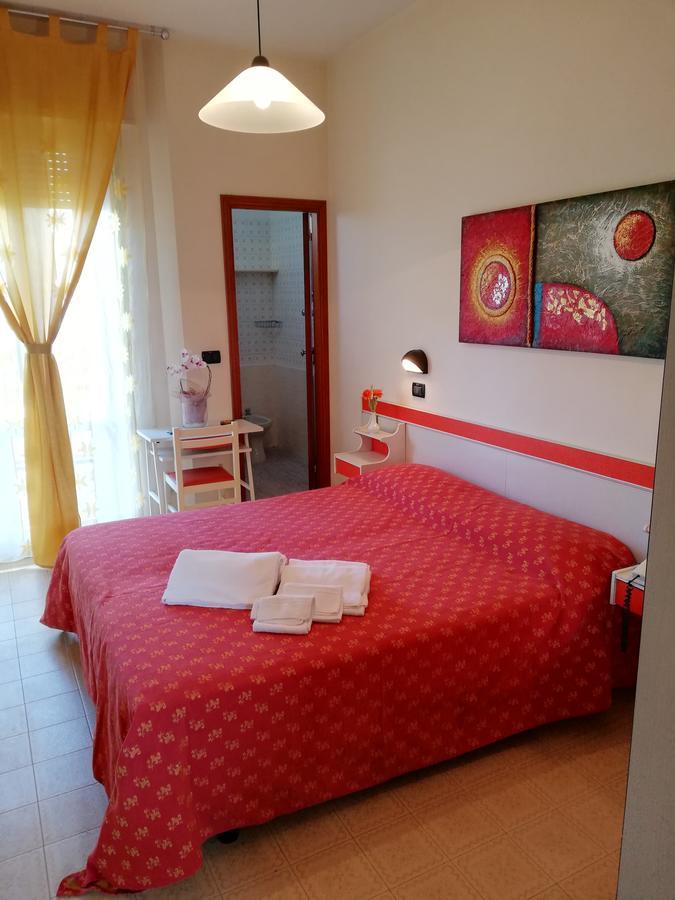 Hotel Devon Rooms & Breakfast Cesenatico Eksteriør bilde
