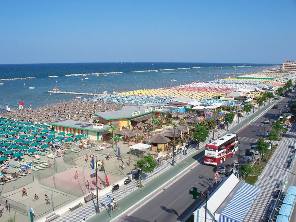 Hotel Devon Rooms & Breakfast Cesenatico Eksteriør bilde